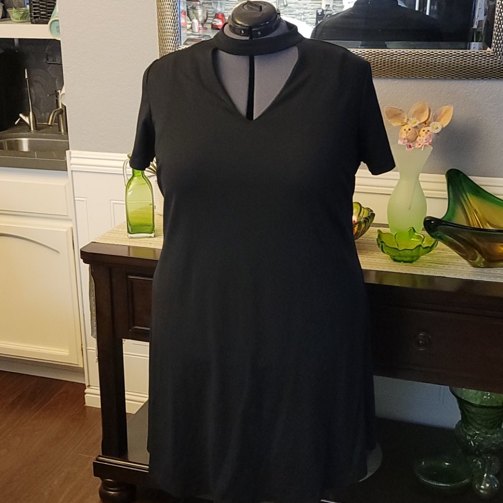 Black dress with keyhole neckline